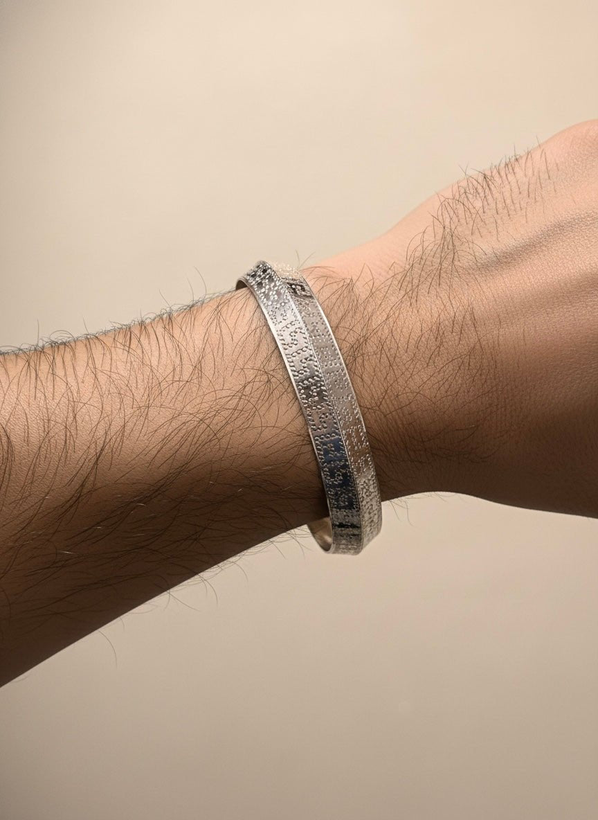 Sterling Silver Amulet Menƒ??s Kada ( 30 grams )