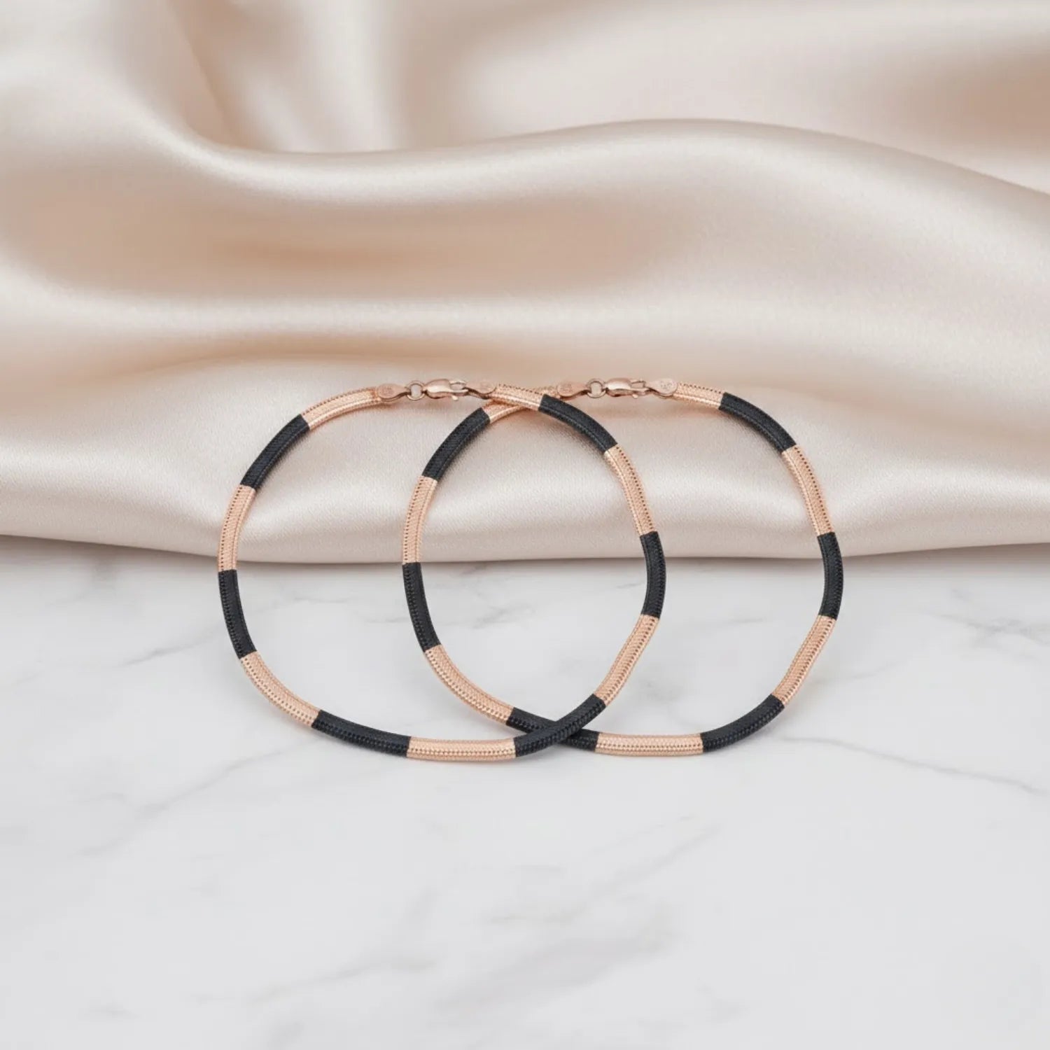 Hulasi Women 925 Sterling Silver Two Tone Flat Herringbone Anklet 27.5cm