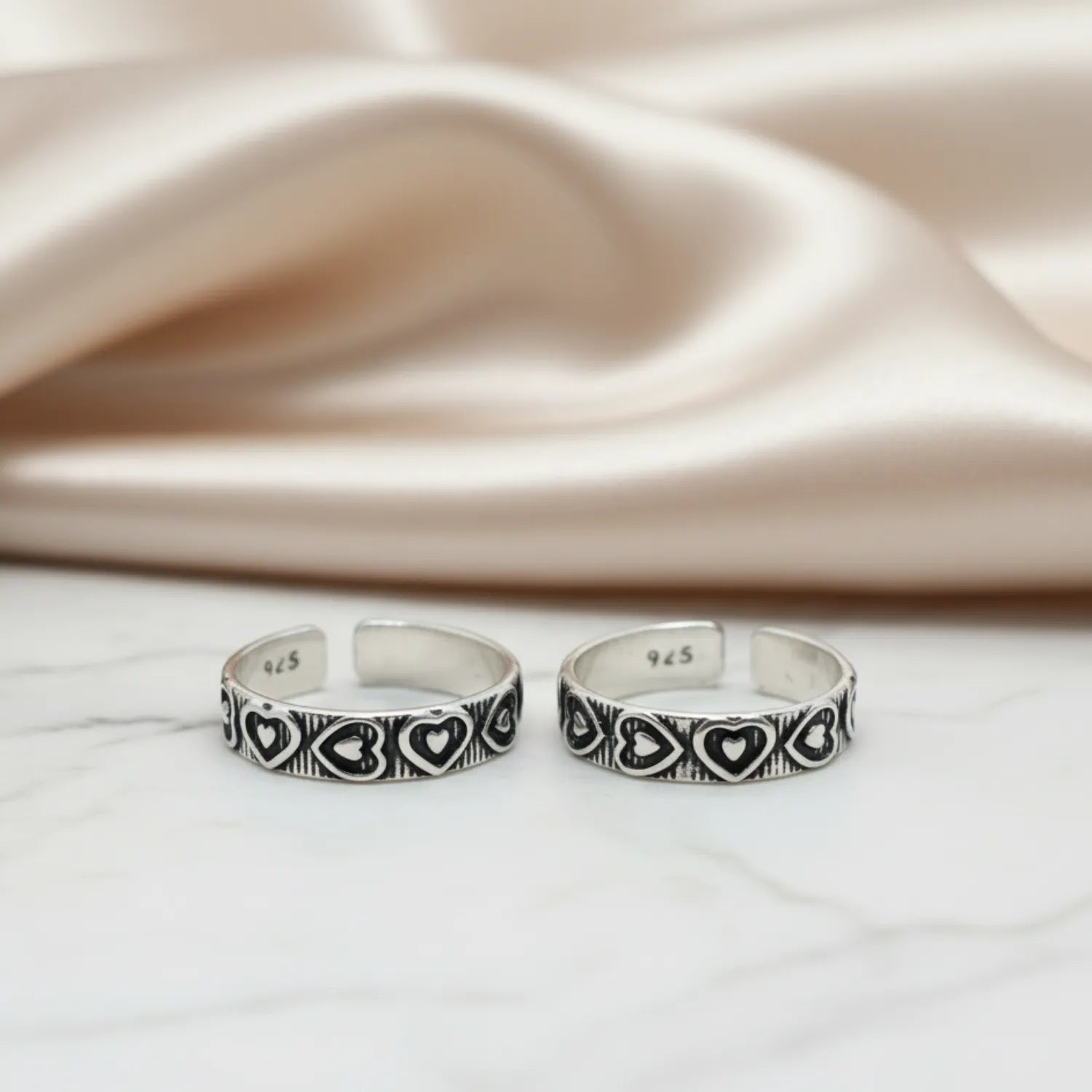 Vine & Dot Work Antique Silver ANTIQUE TOE-RING