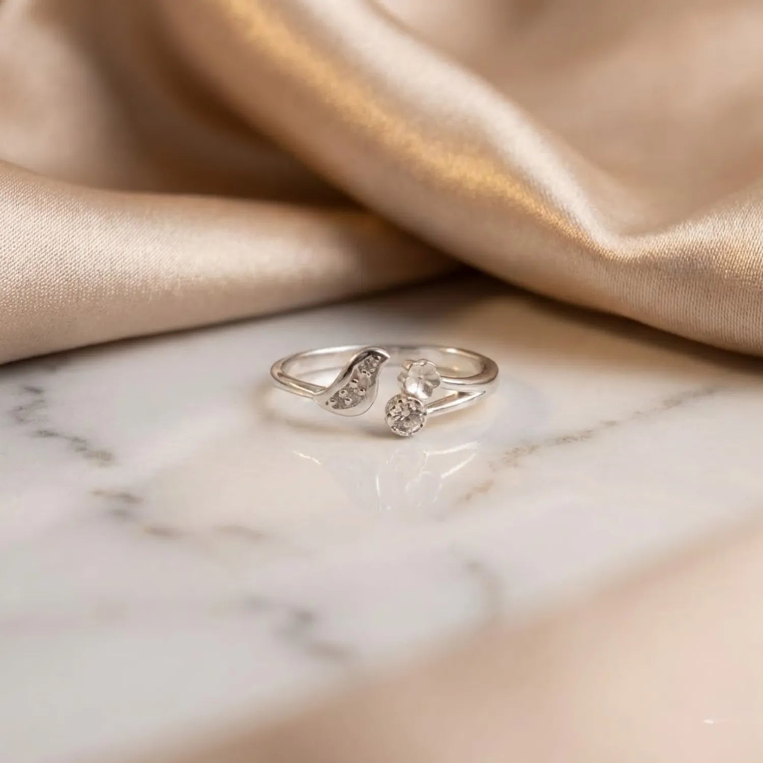 Hulasi 925 Sterling Silver Solitaire Twist CZ Adjustable Ring for Women