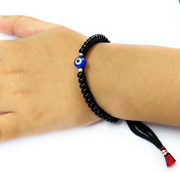 925 Sterling Silver Nazariya for New Born Baby, featuring a black dhaga (thread) and black beads, designed for kids. This adjustable and comfortable Chandi ka nazariya ensures a stylish yet safe accessory for your little one. Perfect for protection and good luck, it's a beautiful addition to your baby's collection.