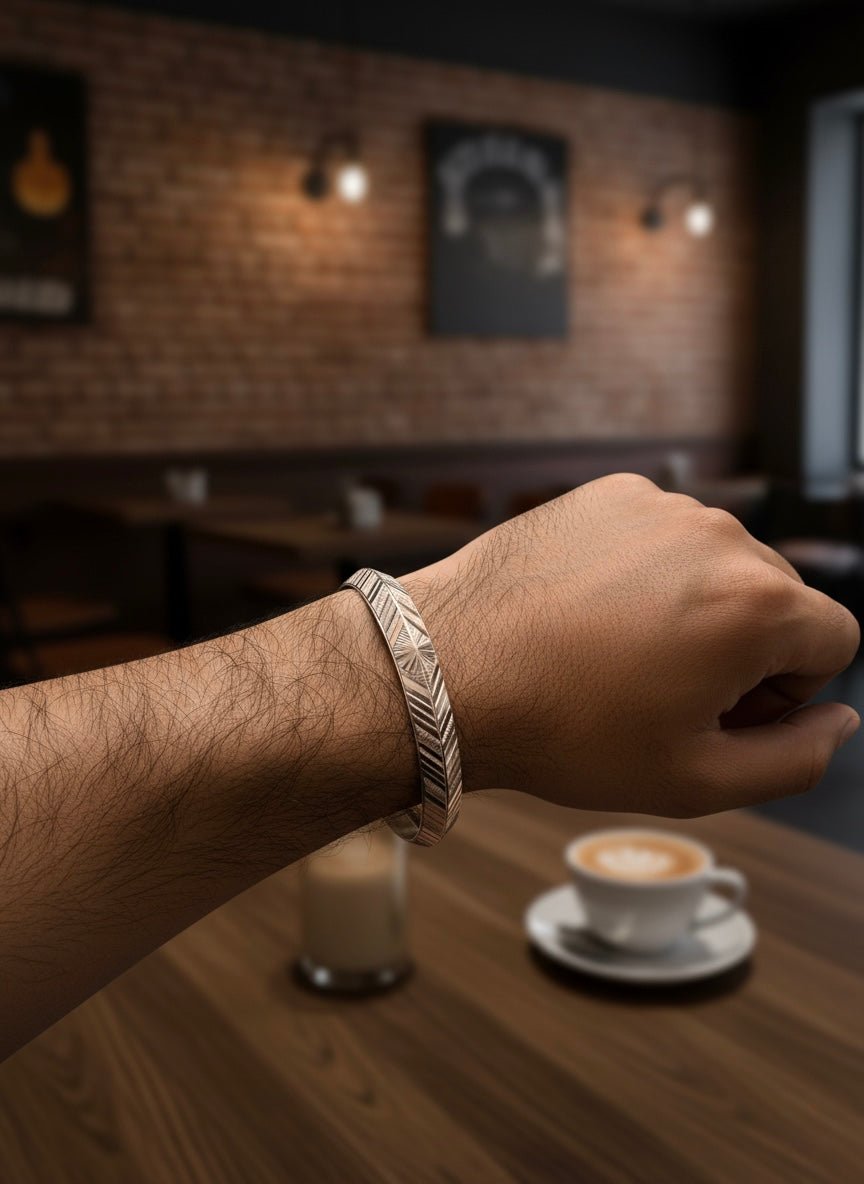 Sterling Silver Prism Cut Menƒ??s Kada ( 21 grams )