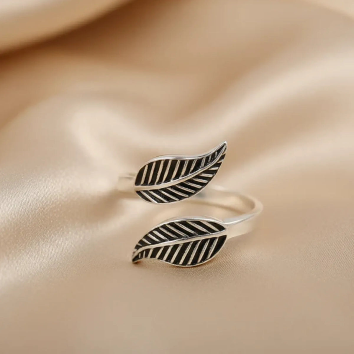 Tribal Pattern Oxidised 925 Silver ANTIQUE TOE-RING