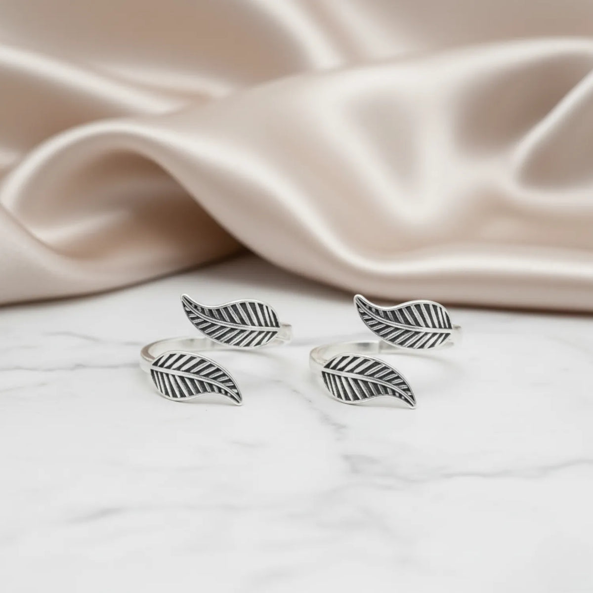 Tribal Pattern Oxidised 925 Silver ANTIQUE TOE-RING