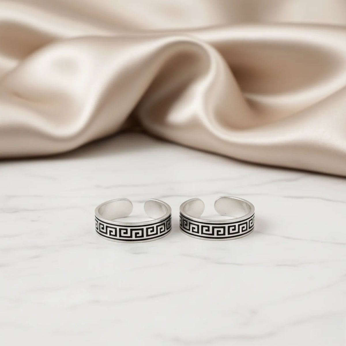 Greek Pattern Motif Silver ANTIQUE TOE-RING