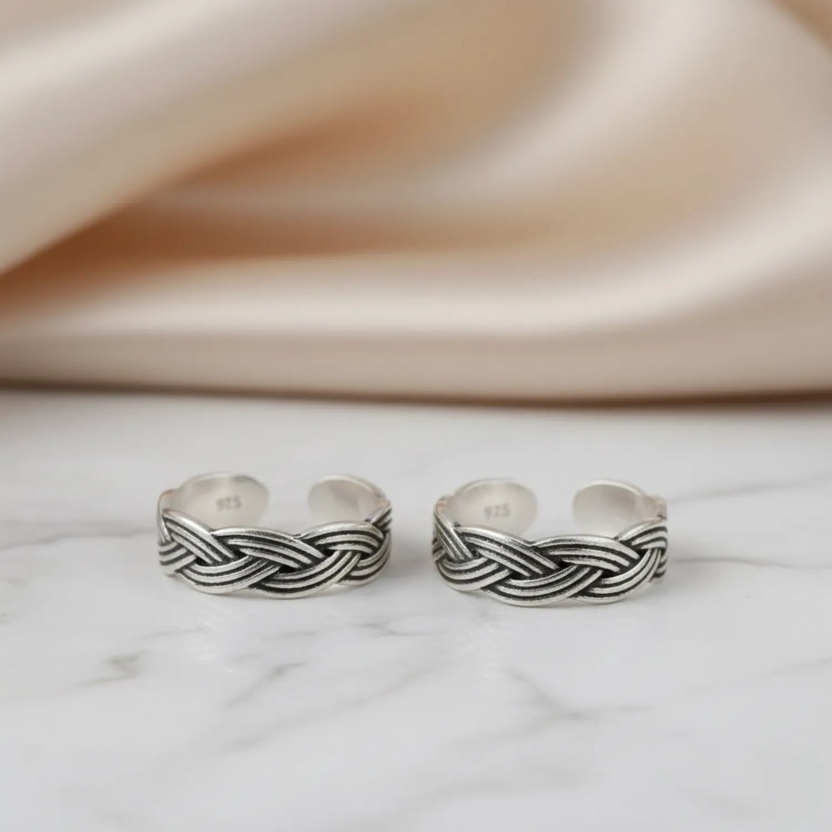 Swirl Lines Textured Adjustable Silver ANTIQUE TOE-RING