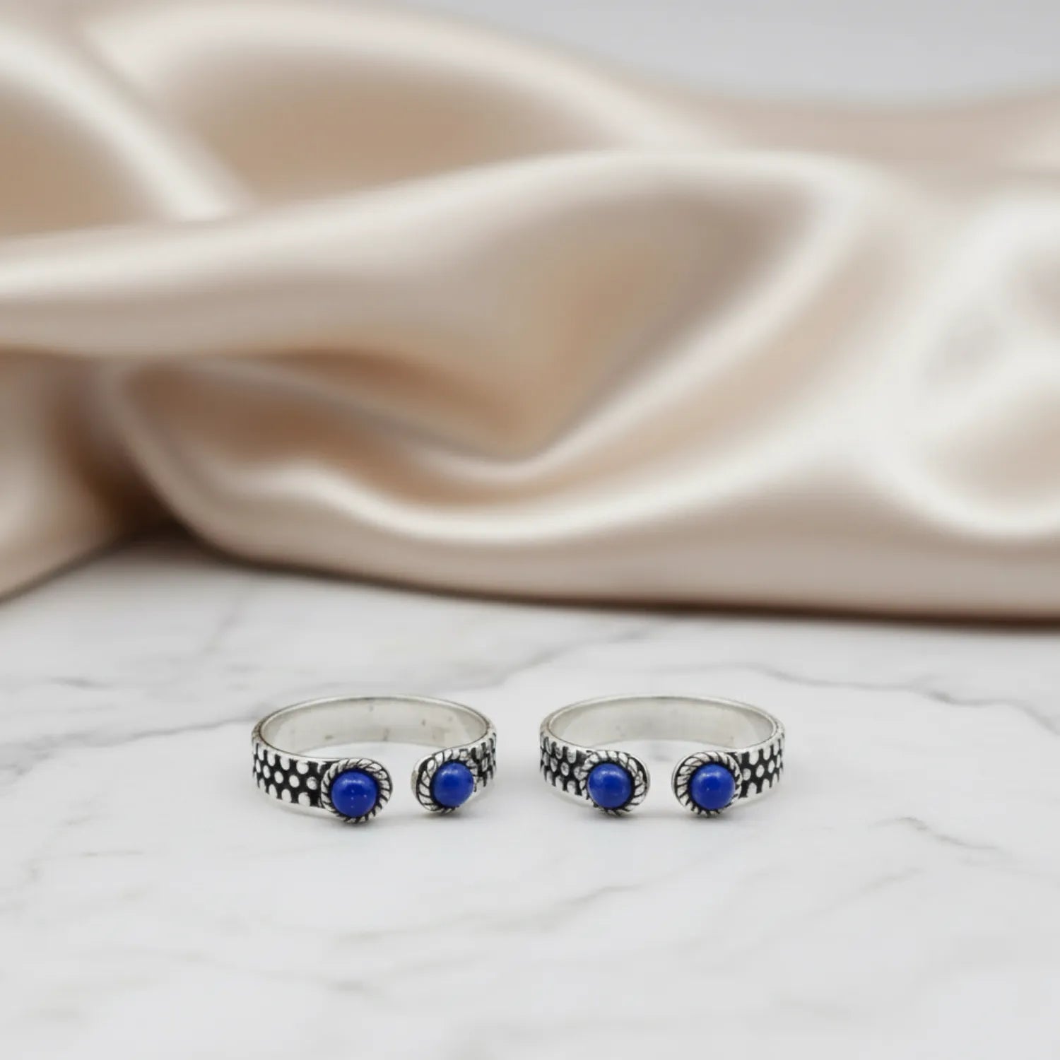 Leaf-Curve Cutout ANTIQUE TOE-RING in Sterling Silver