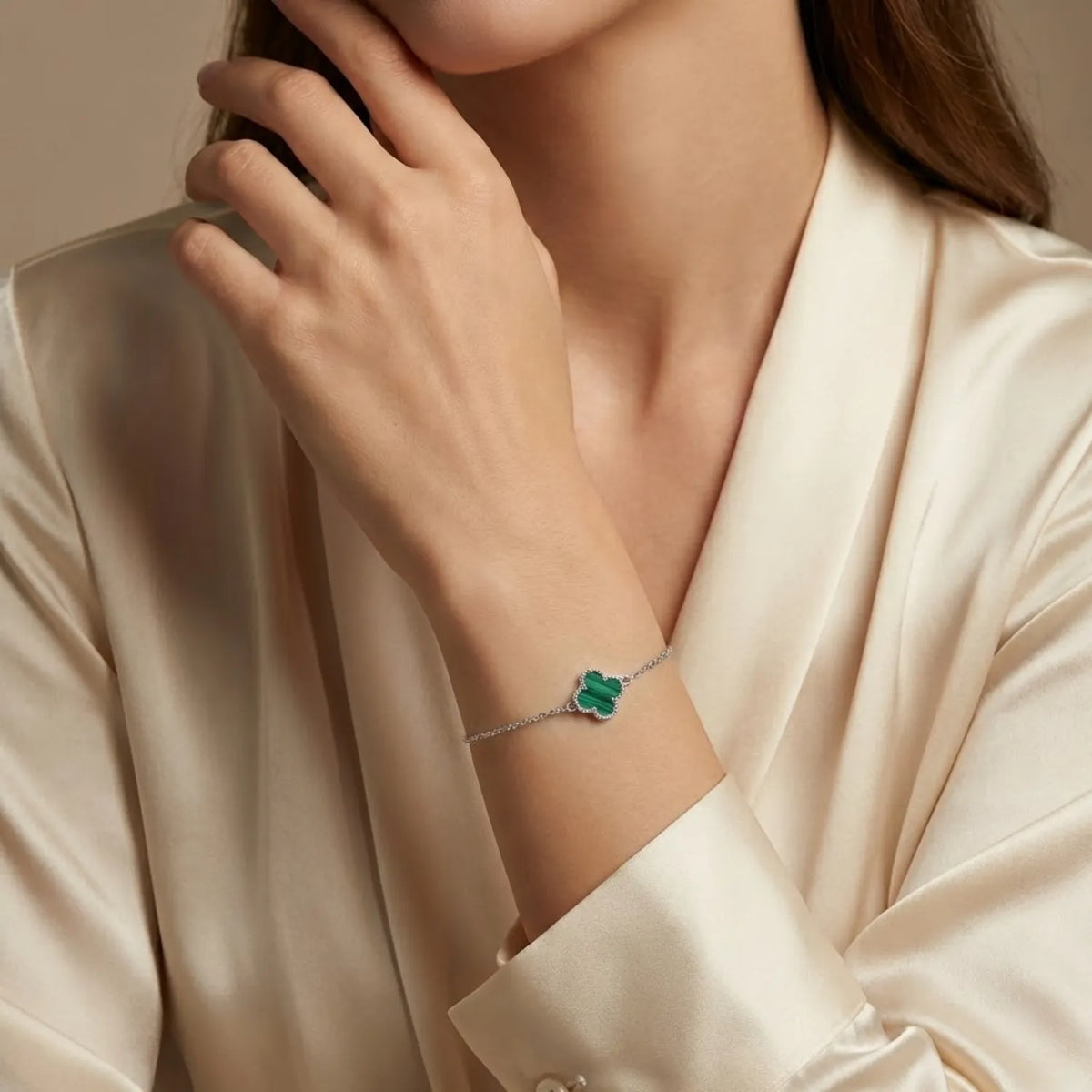 Hulasi 925 Sterling Silver Green Striped Clover Bracelet With Sparkle Detail Border, 18 Cm + 4 Cm Adjustable Chain