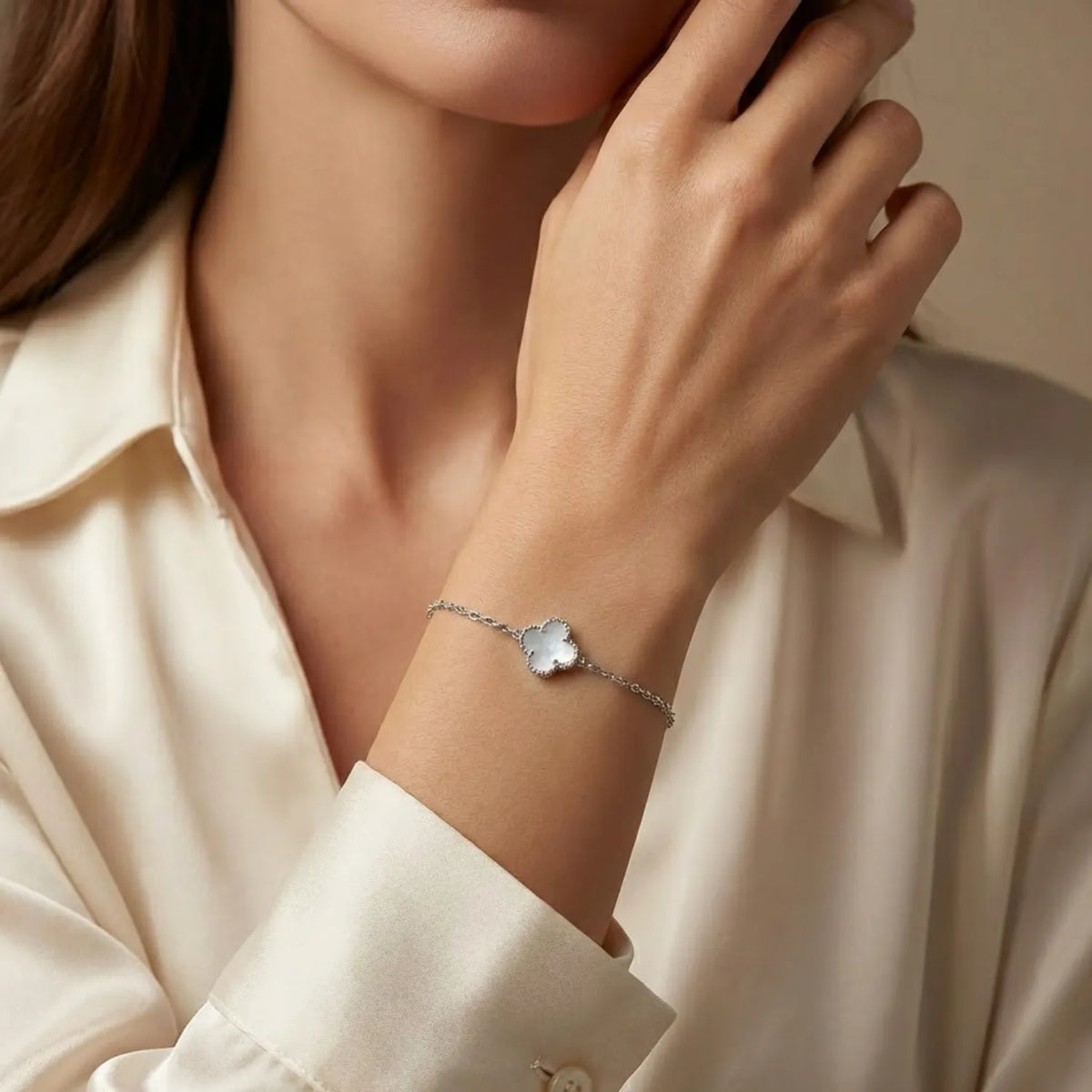 Hulasi 925 Sterling Silver White Clover Bracelet With Sparkle Detail Border, 18 Cm + 4 Cm Adjustable Chain