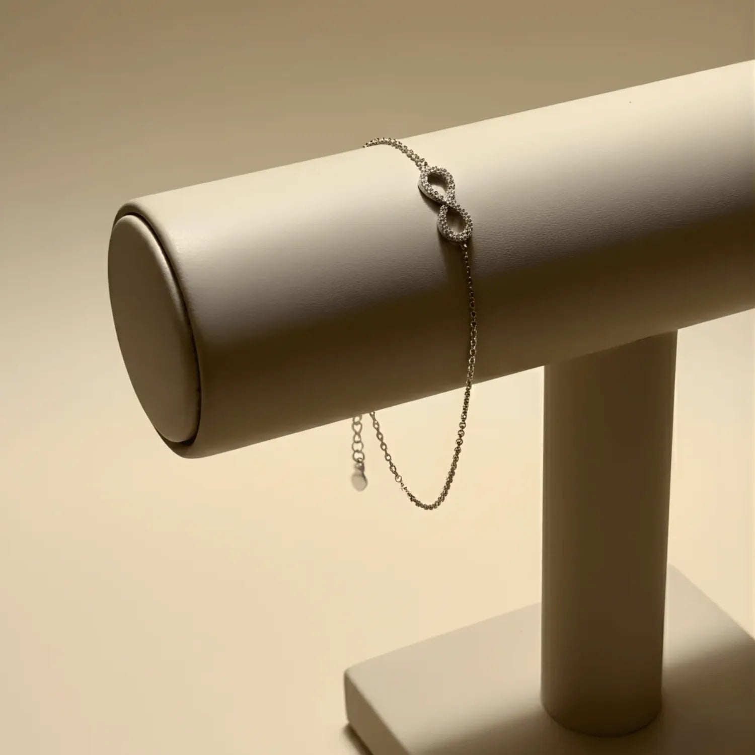 Hulasi Women 925 Sterling Silver Infinity Symbol Crystal Studded Bracelet Adjustable 16cm