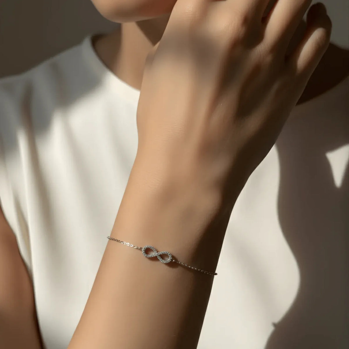 Hulasi S925 Sterling Silver Infinity Loop Bracelet With Zircon Detailing Adjustable 16cm + 3cm