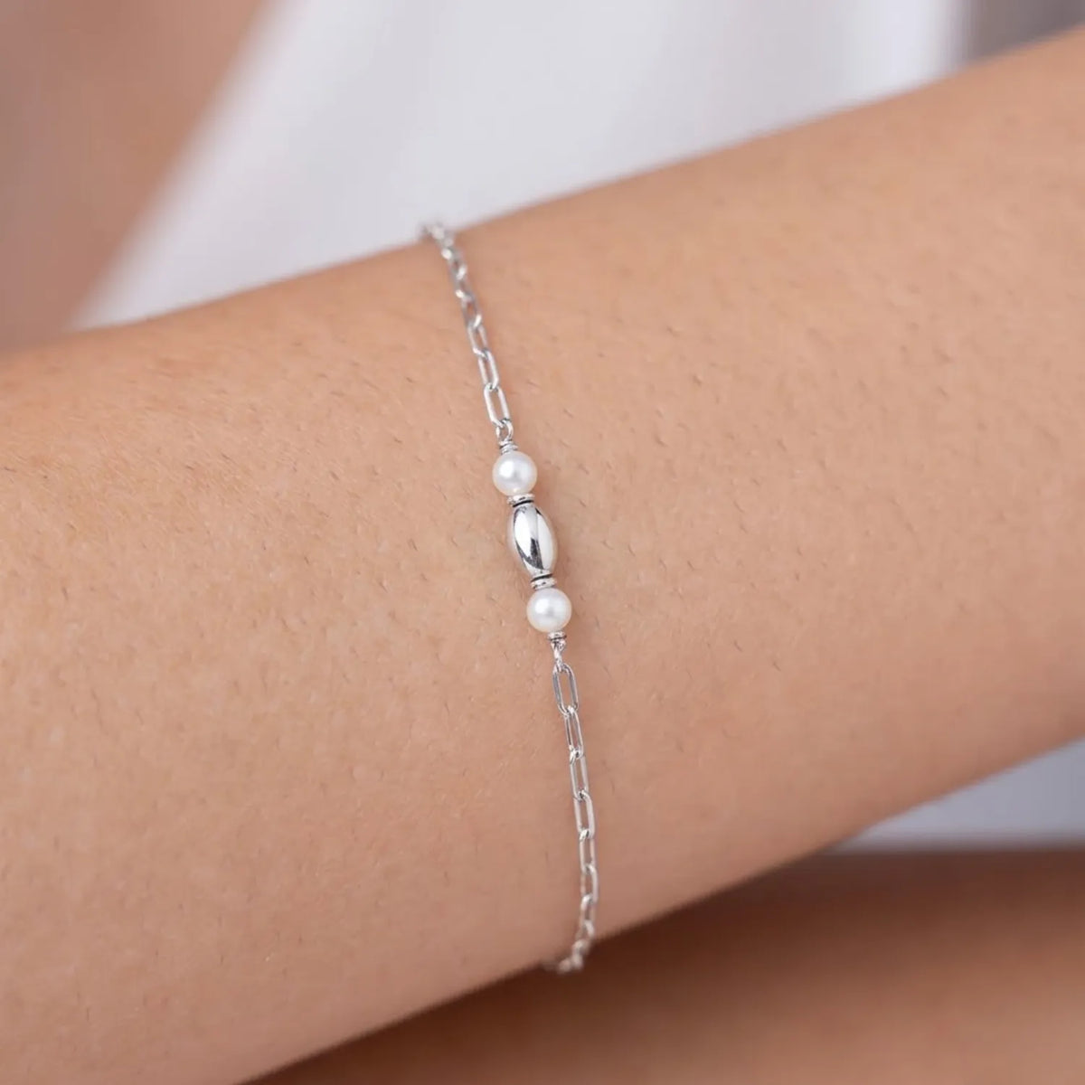 Hulasi S925 Sterling Silver Pearl Accent Bracelet With Minimal Chain Adjustable 16cm + 3cm