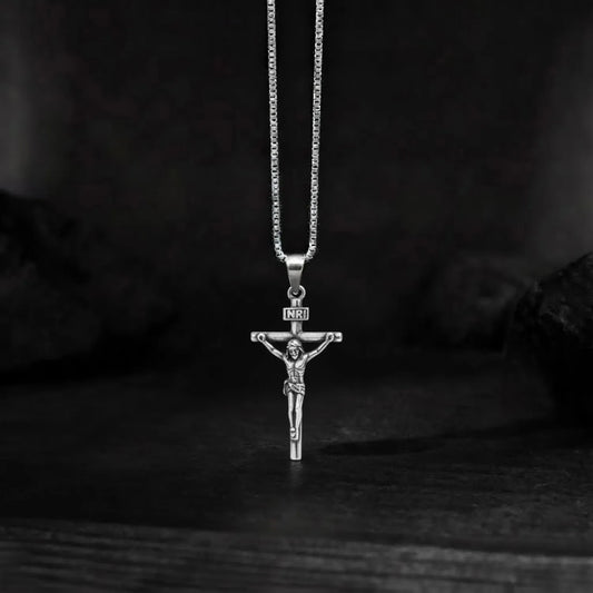 Jesus Cross Crucifix Pendant in Silver