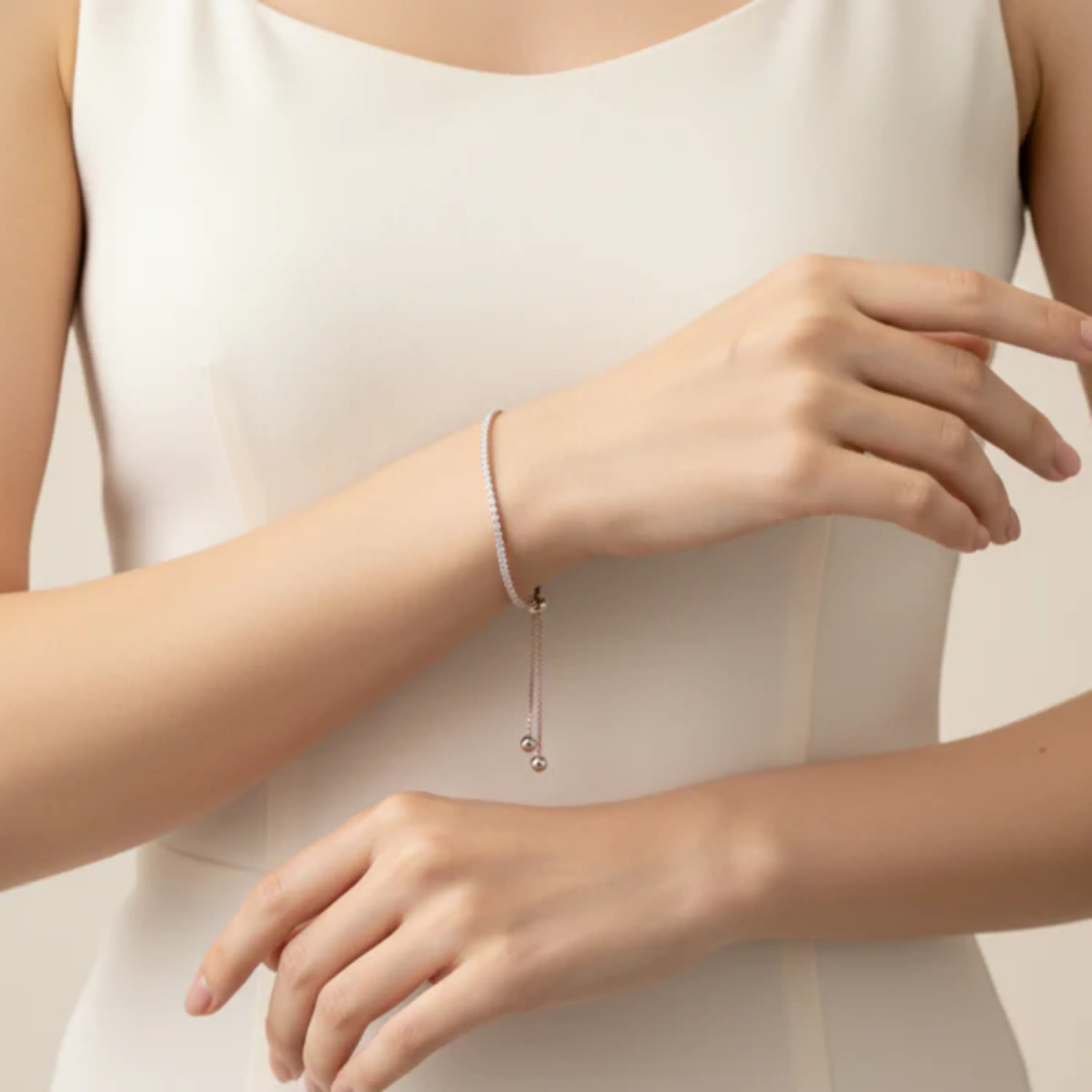 Hulasi Women 925 Sterling Silver Classic Cubic Zirconia Tennis Slider Bracelet 24cm