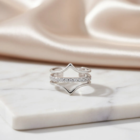 Sparkling Curve 925 Silver Designer Toe Ring
