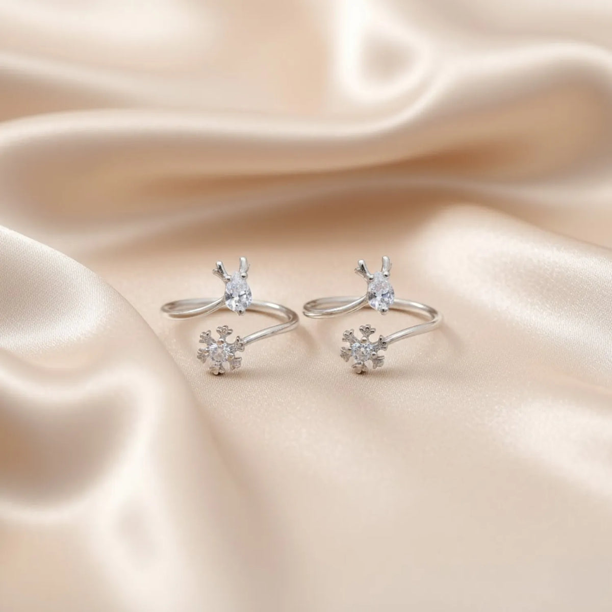Snowflake Dreams CZ Toe Ring in Silver