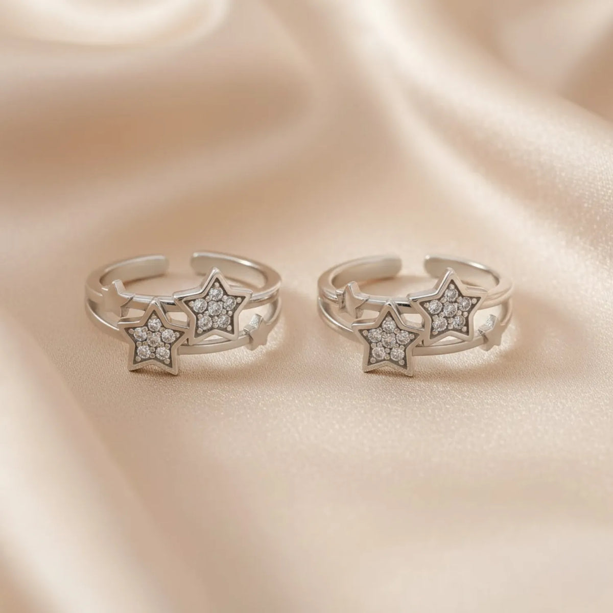 Sparkling Triple Star Toe Ring in Silver