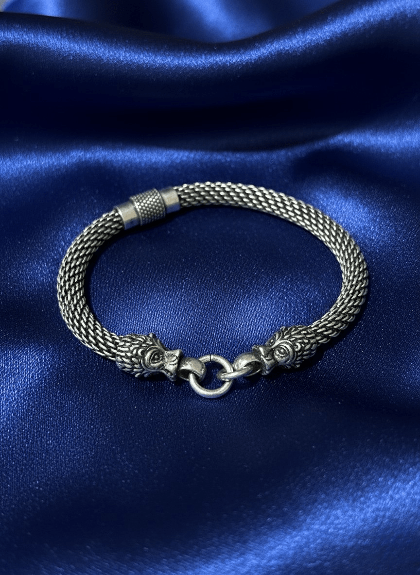 Silver Oxidised Wolfhead Link Bracelet ( 33 grams )