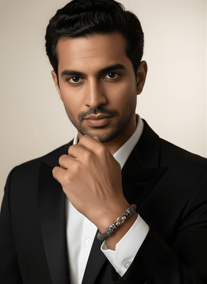 Silver Oxidised Wolfhead Link Bracelet ( 33 grams )